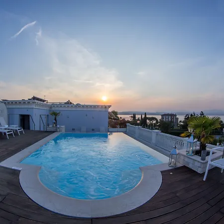 Palace Desenzano 4*
