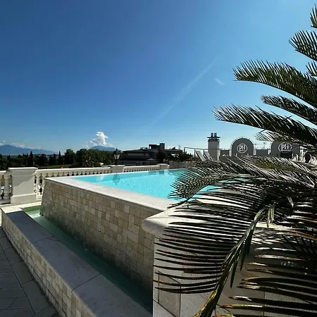 Palace Desenzano 4* Дезенцано-дель-Гарда