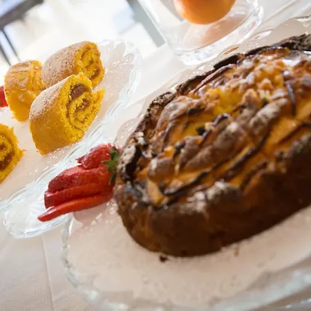 Готель Palace Desenzano 4*