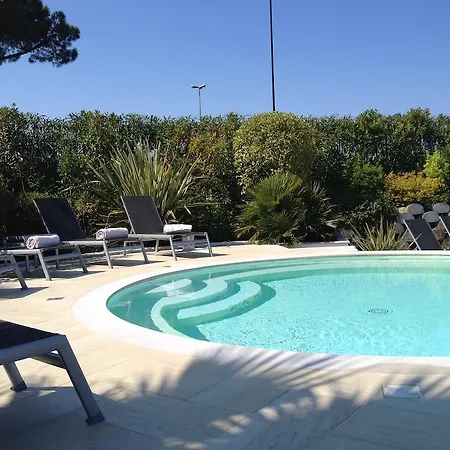 Готель Palace Desenzano 4*